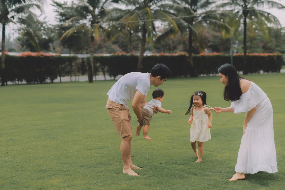 10 Outdoor Family Activities That Support Healthy Child Development