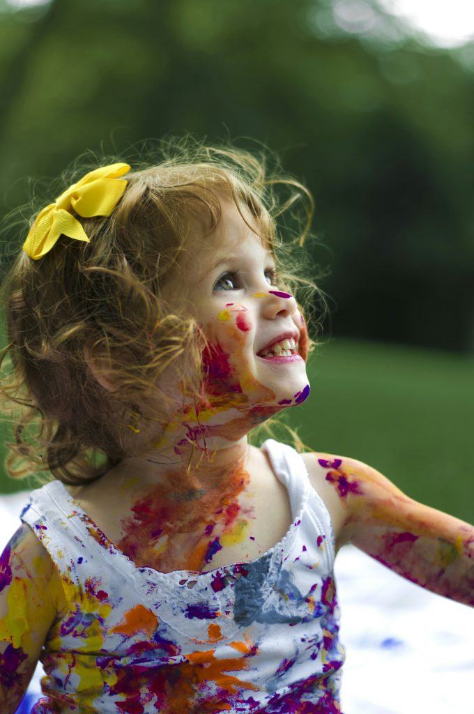 Child behavior during transition struggles with calm parent support nearby