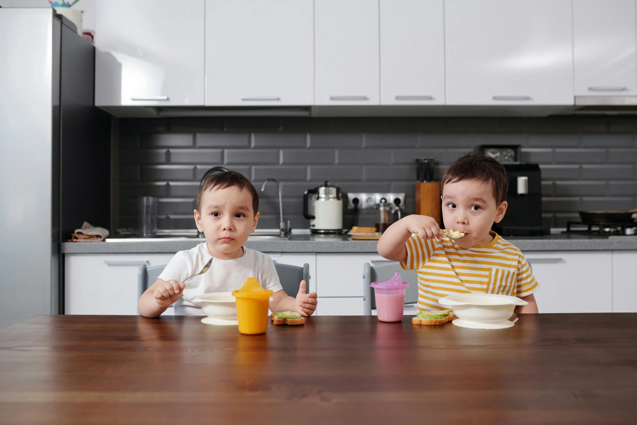 Shared support approach for moments when children refuse help during daily routines