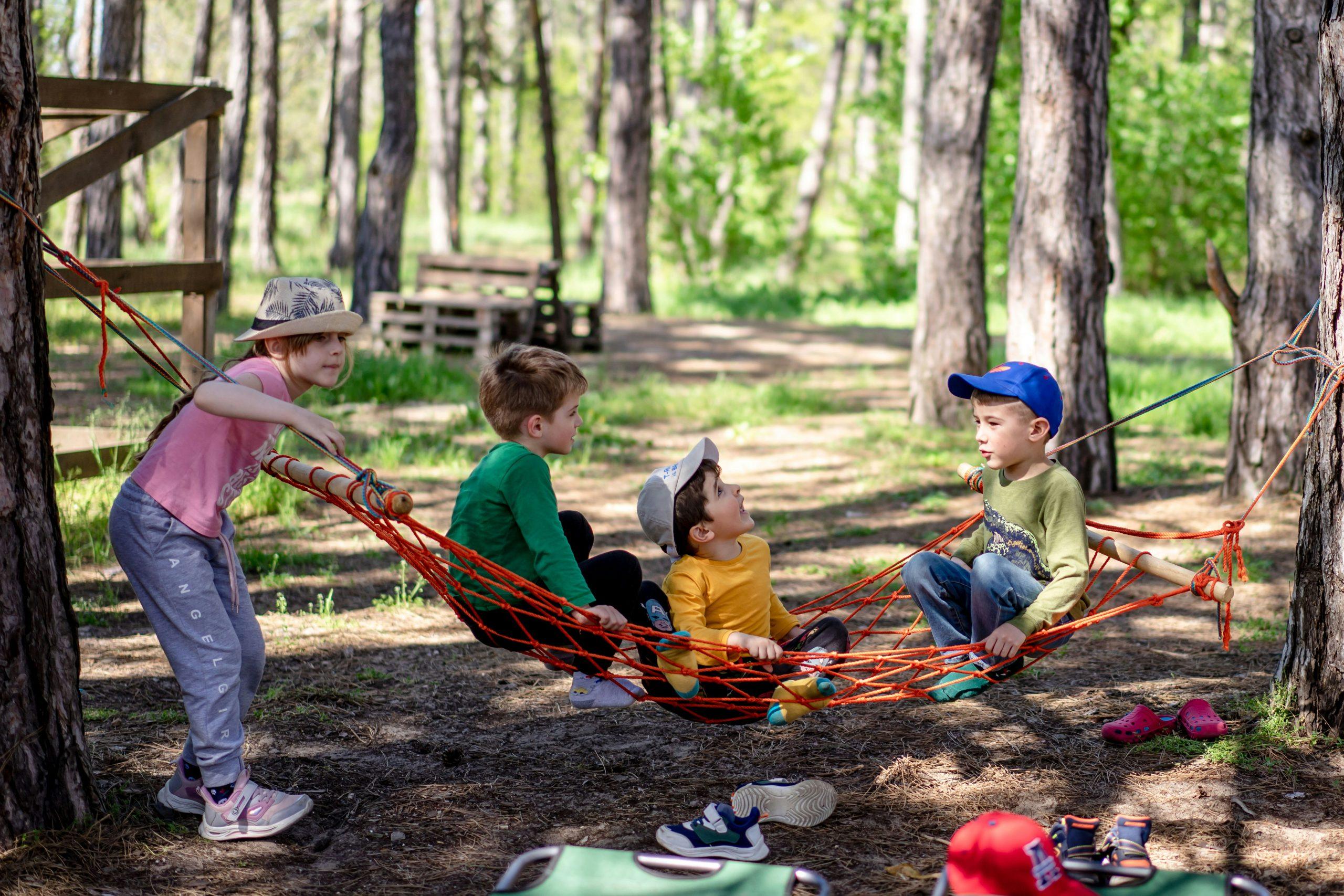 8 Simple Summer Family Activities That Help Children Stay Engaged