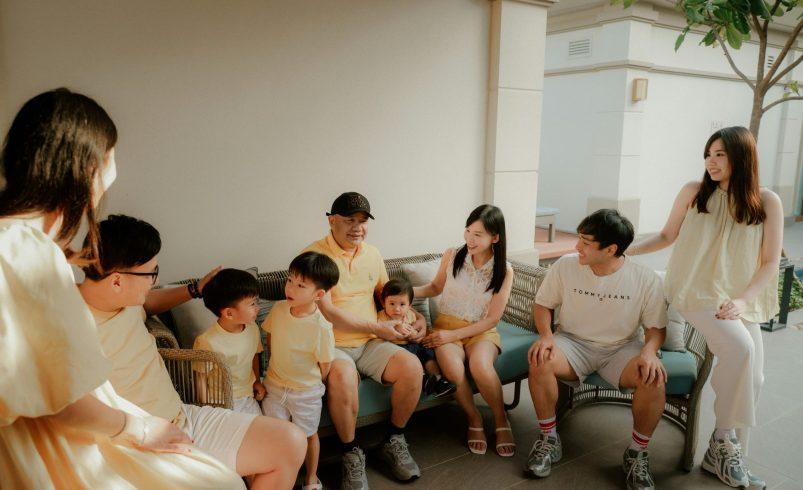 Family meetings supporting family communication at home