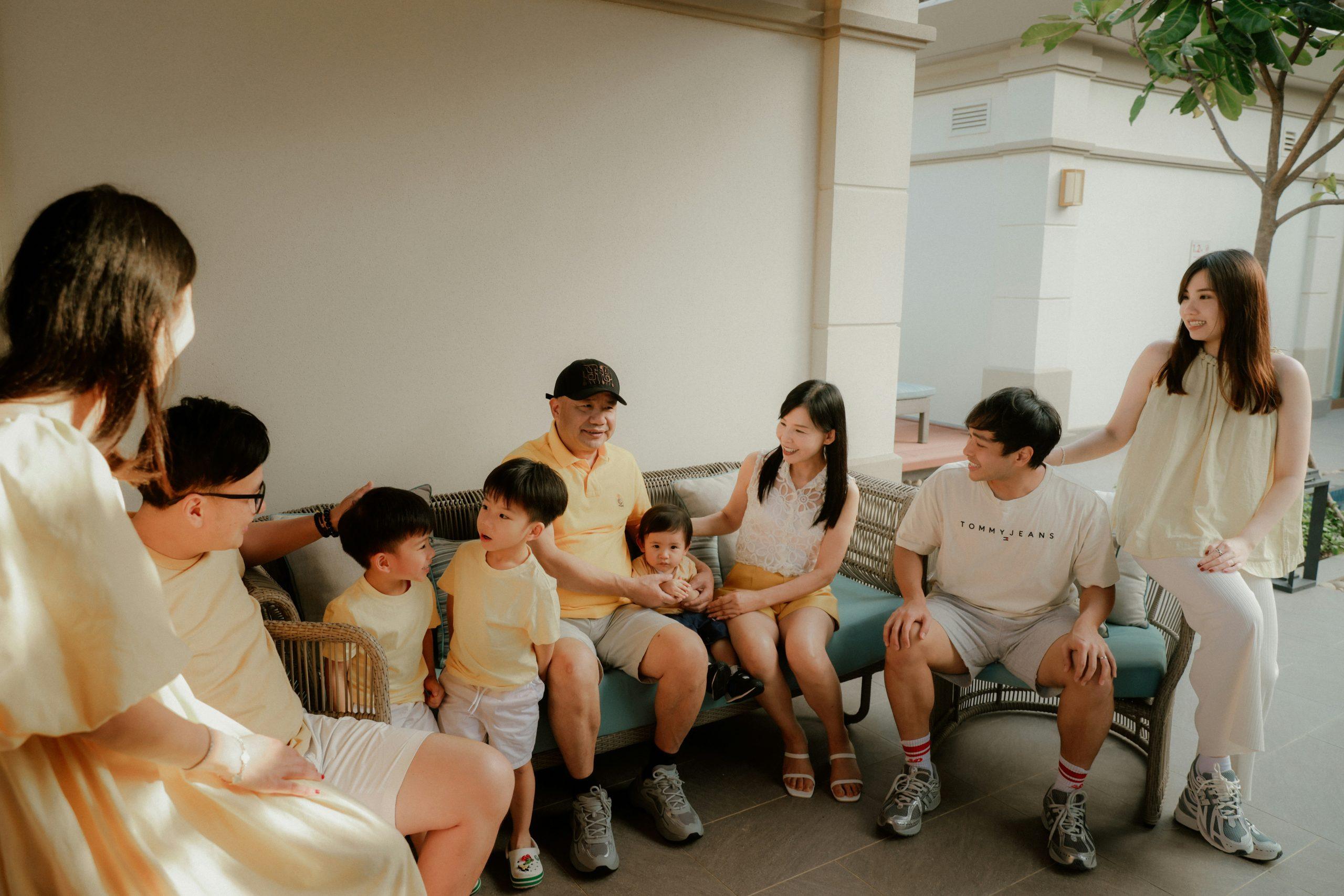 How Family Meetings Can Improve Communication and Reduce Weekly Stress