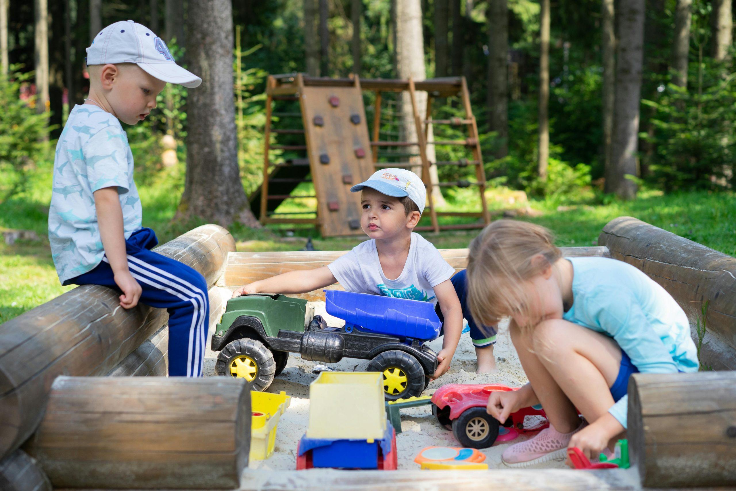 8 Social Skills Children Often Build Through Everyday Play