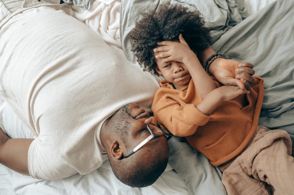 Parent and child in a calm moment that reflects healthier parenting facts