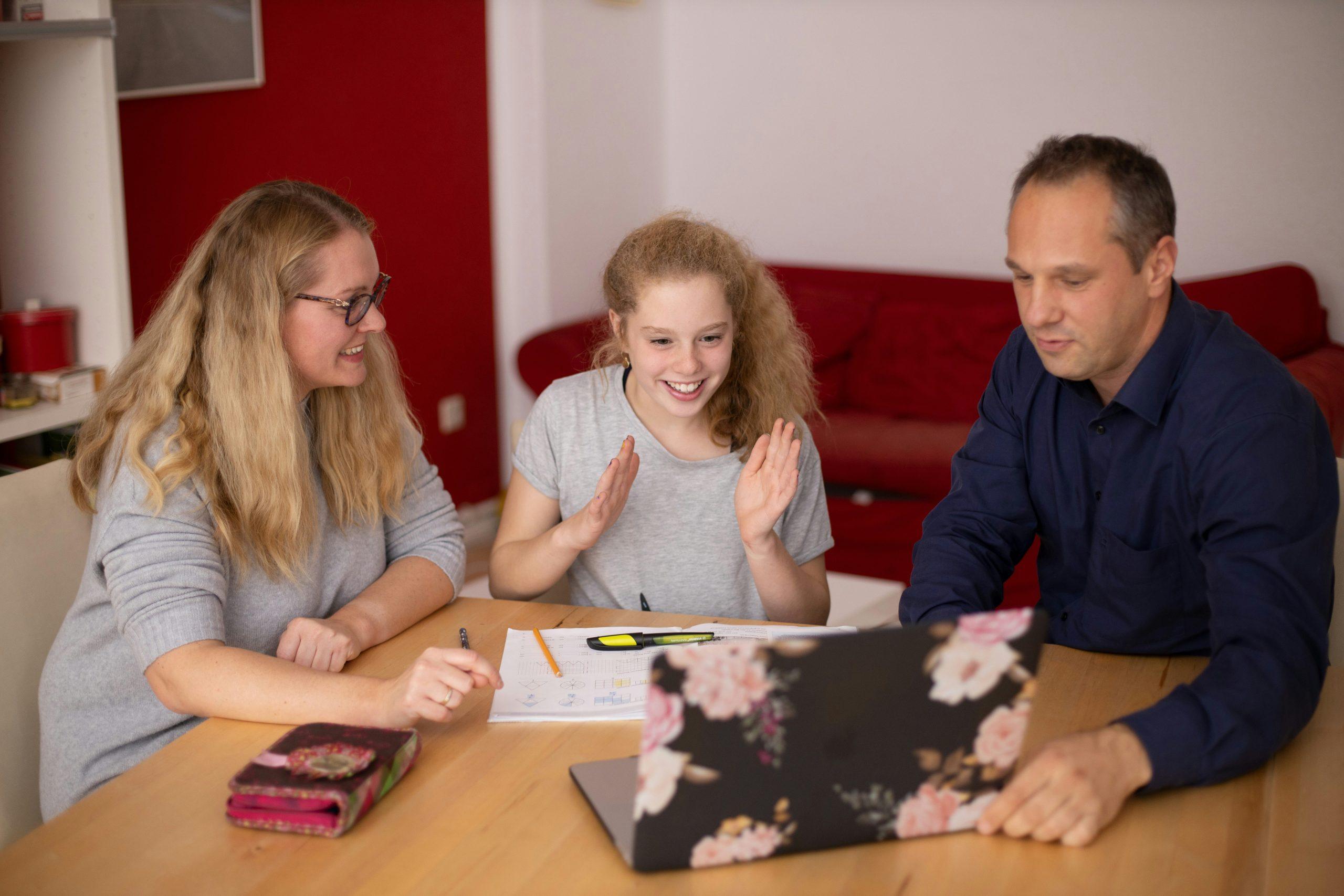 7 Powerful Family Communication Tips to Strengthen Bonds and Build Trust