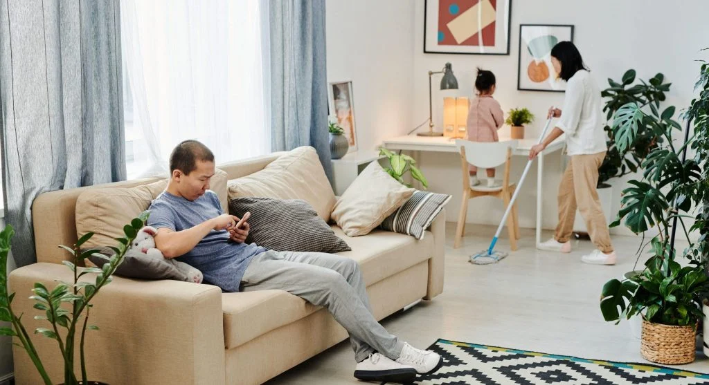 How to Build a Weekly Family Reset Routine That Cuts Household Stress