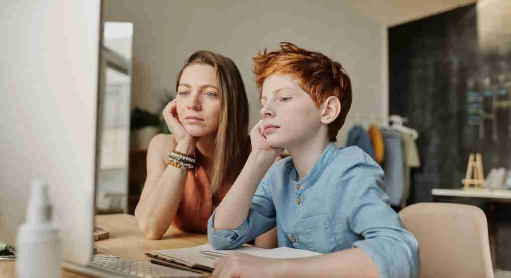How to Teach Children When to Leave an Unhealthy Online Conversation